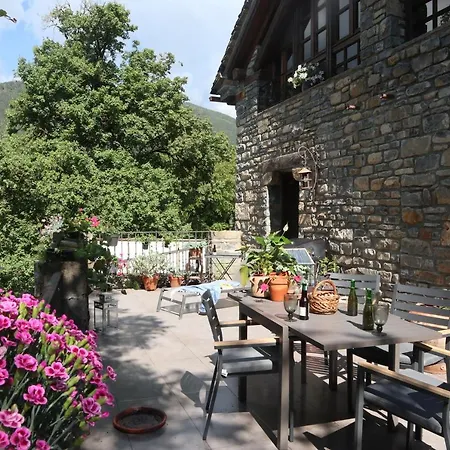 Villa Casa Maria Berna Sarvisé