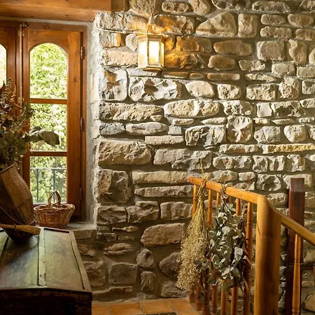 Casa Maria Berna Sarvisé